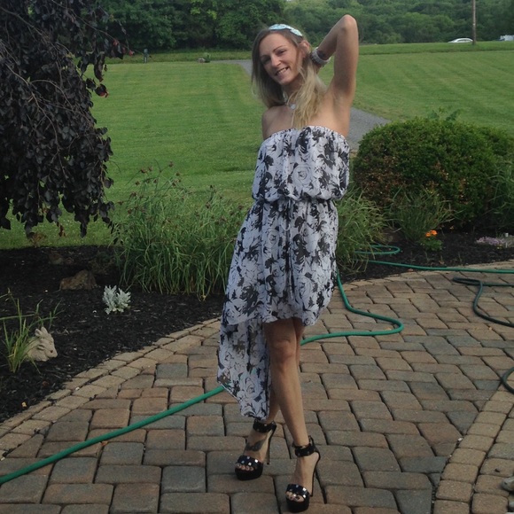 The vintage shop Dresses & Skirts - 💥FINAL SALE💥Strapless Black  Floral dress